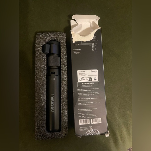 Insta 360 multi function handle - Picture 3 of 5
